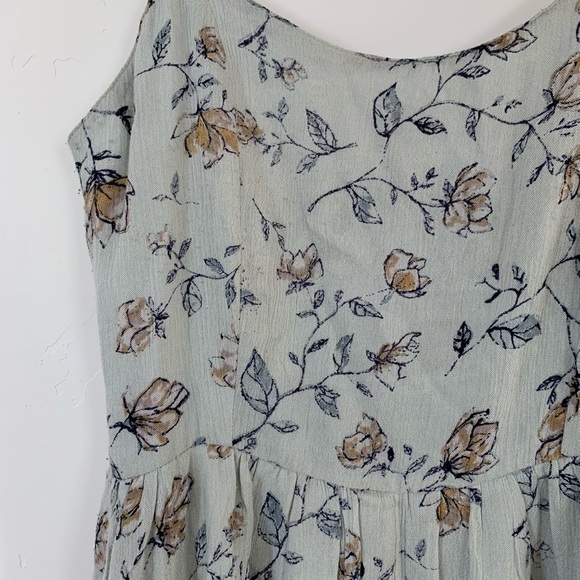 Urban outfitters romper - Picture 2 of 3